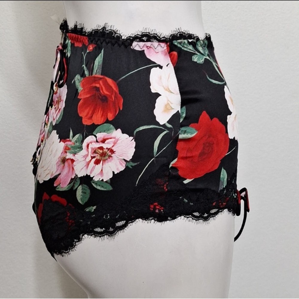 Victoria's Secret Black Floral Lace-Up Panties - Picture 8 of 10